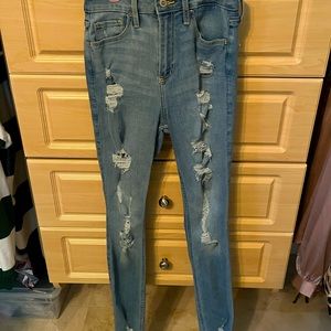 Hollister jeans ripped